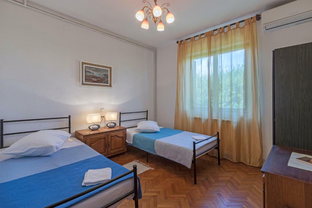 Vila Lokvanj Liznjan Exterior photo